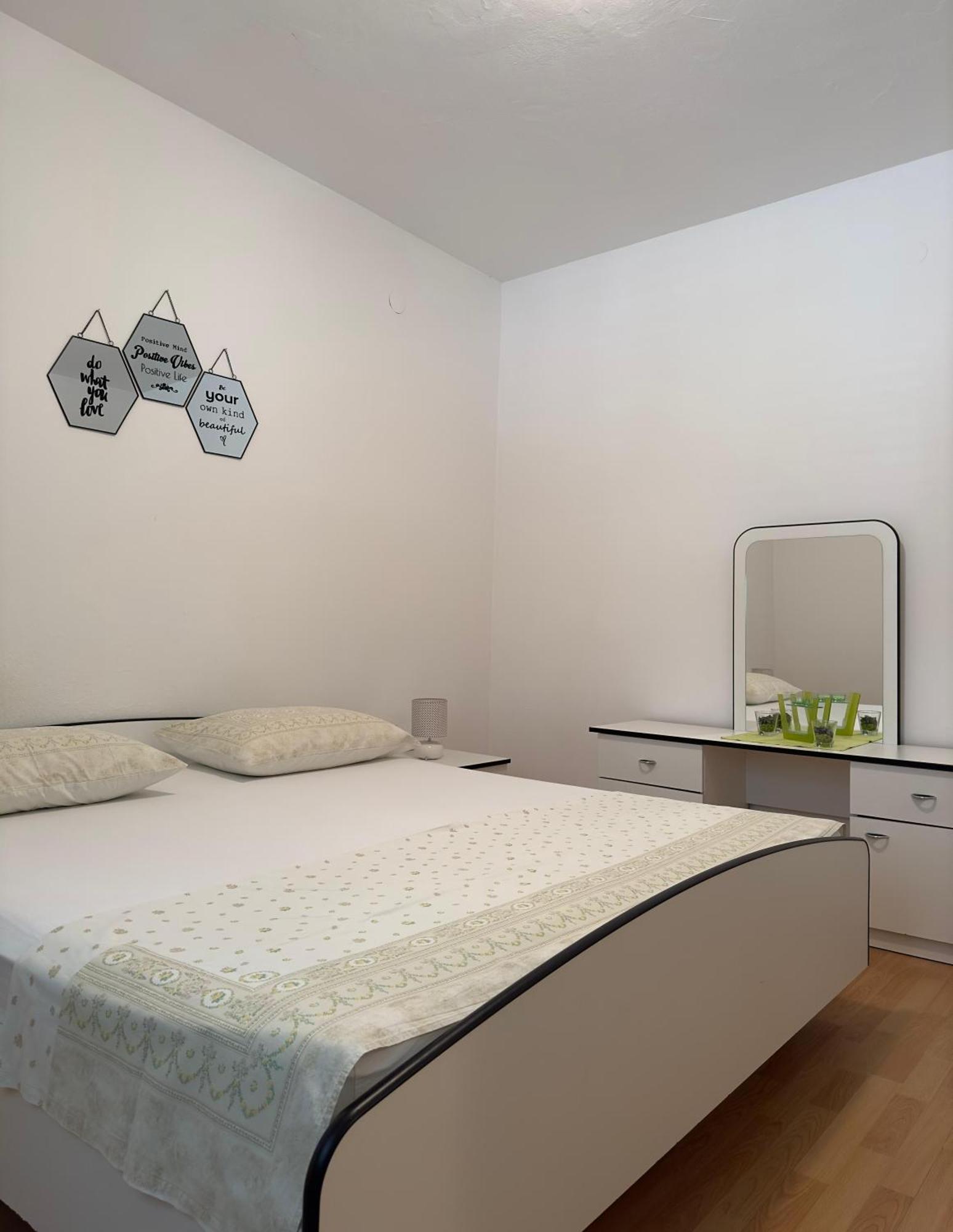 Apartmani Daria Orebić Zewnętrze zdjęcie